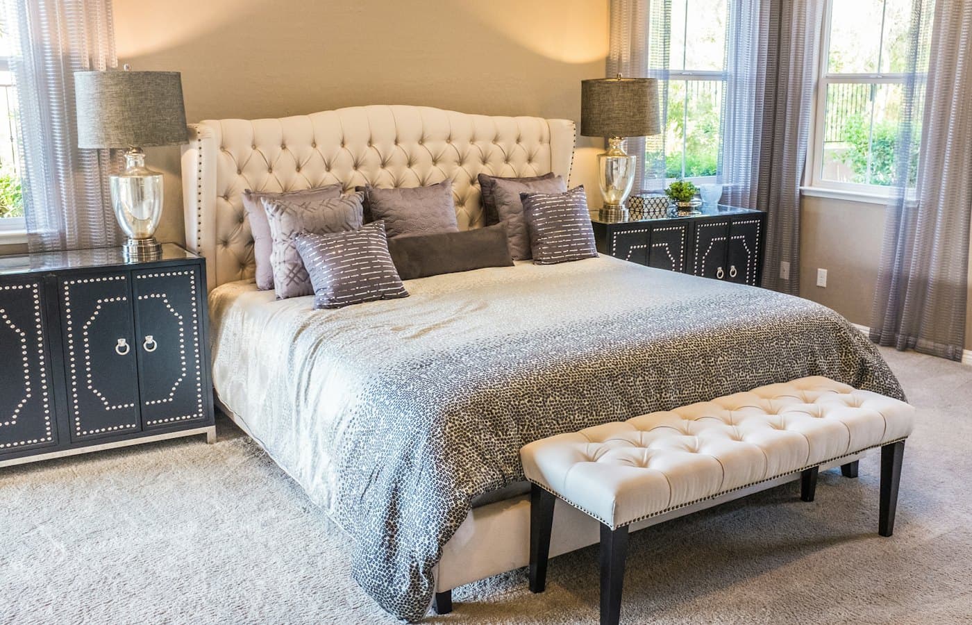 Tufted bed in modern bedroom
